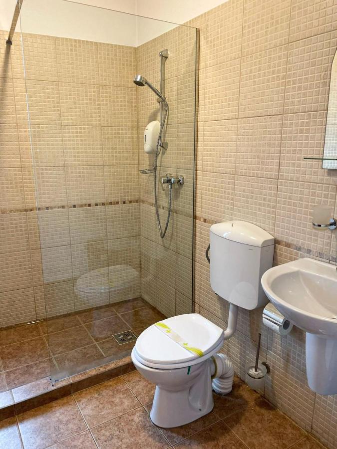 Pensiunea Casa Rica Călimăneşti Bagian luar foto