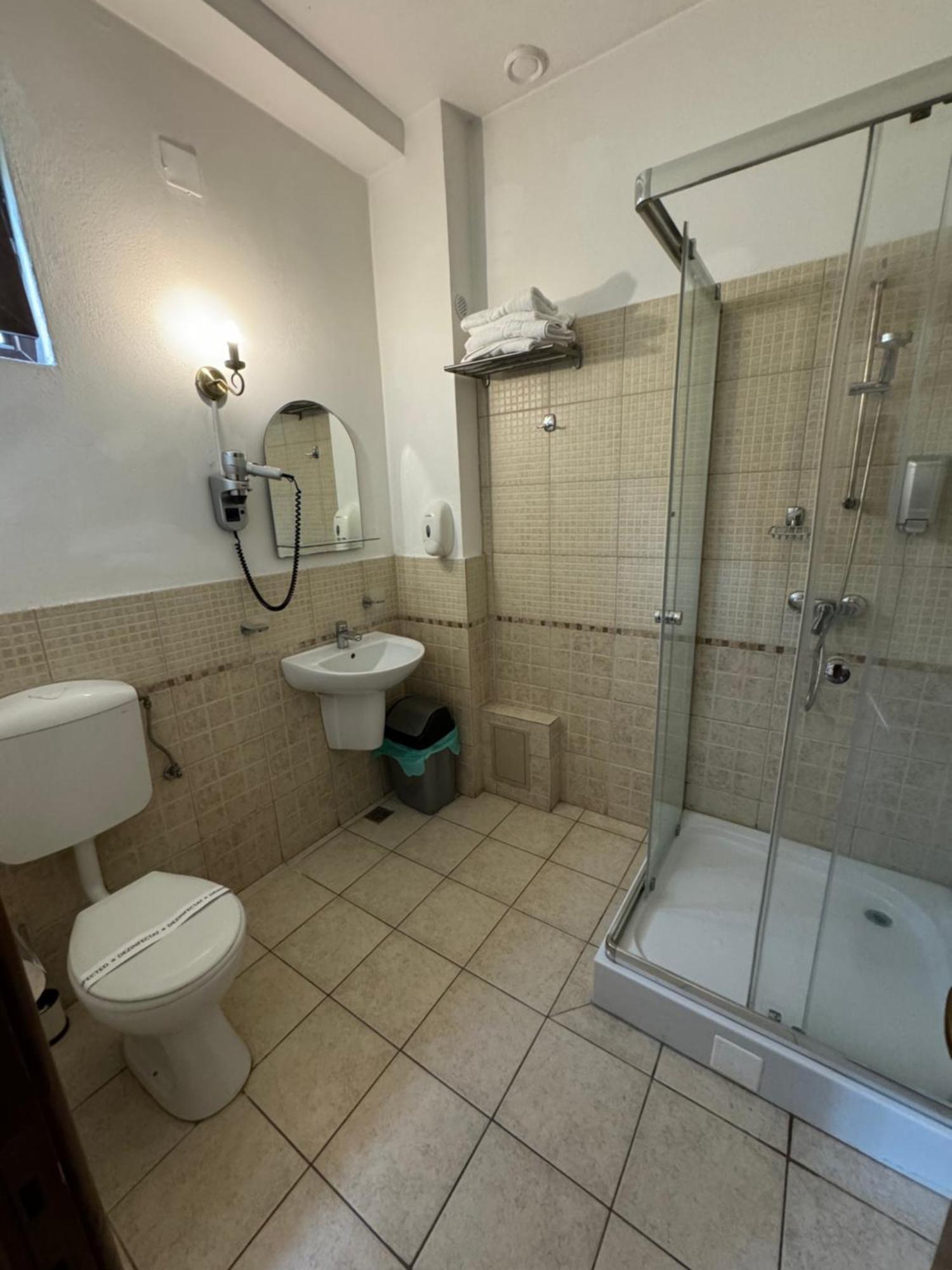 Pensiunea Casa Rica Călimăneşti Bagian luar foto